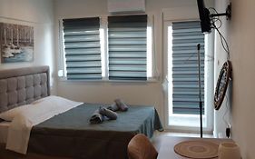 Anibo Studios & Apartments Center 3861